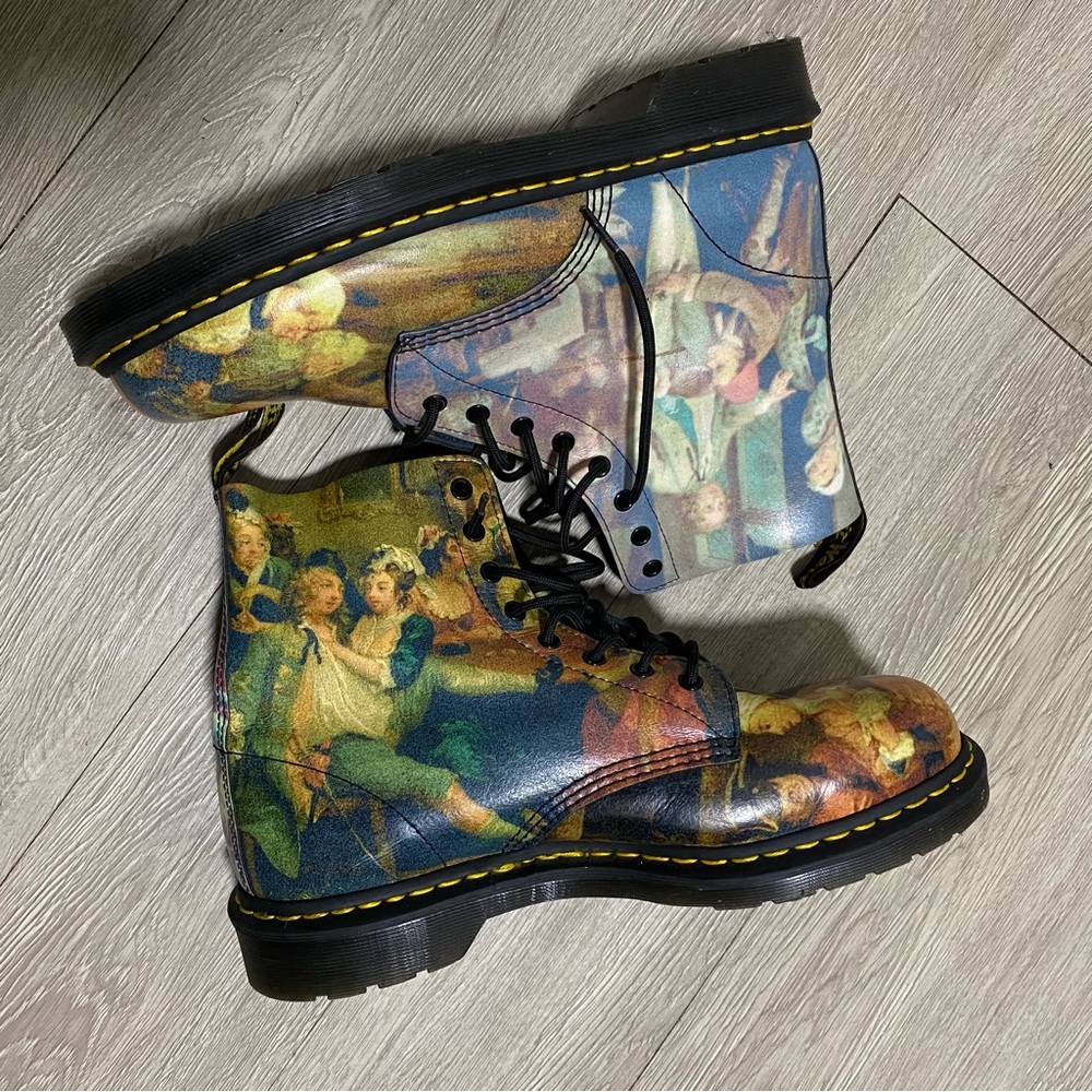 Dr. Martens Pascal Renaissance Art Boots size 45 EU